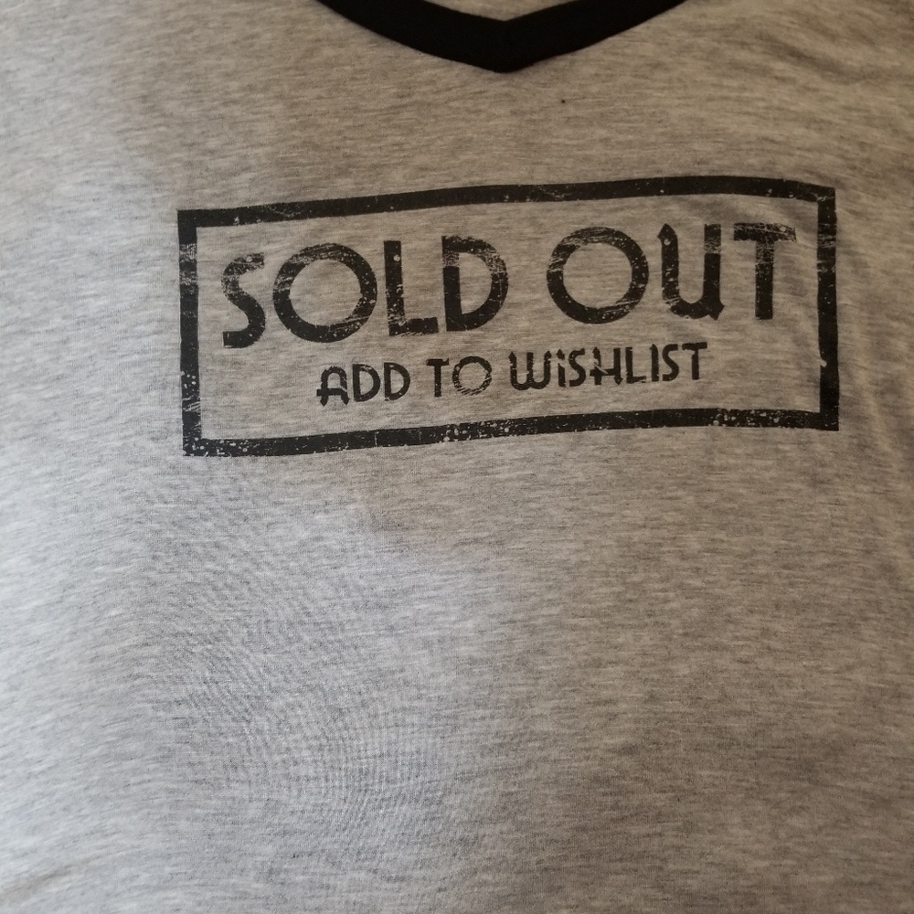 Tee Shrit - Picture 2 of 3
